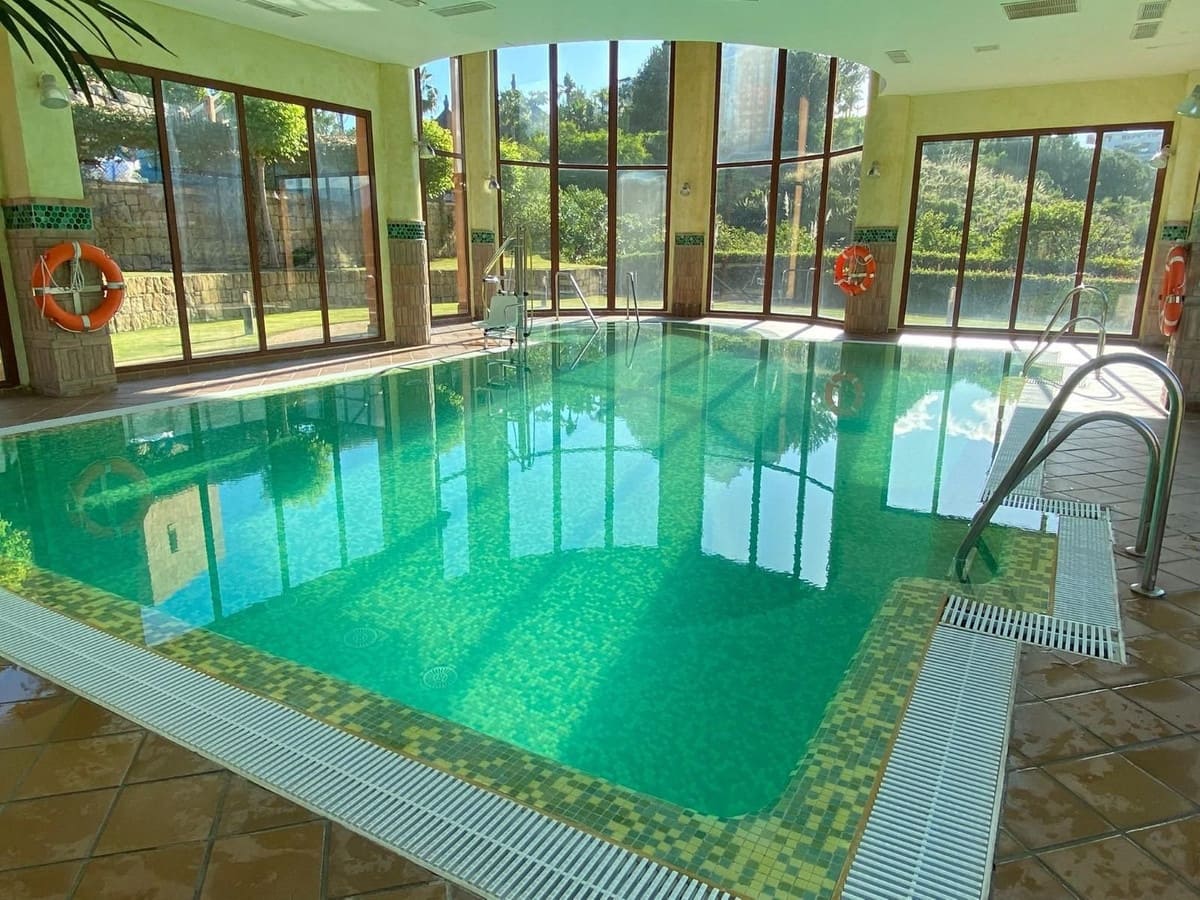 3 makuuhuone Huoneisto myytävänä paikassa Benahavis mukana uima-altaan - 519 000 € (Ref: 9340965)