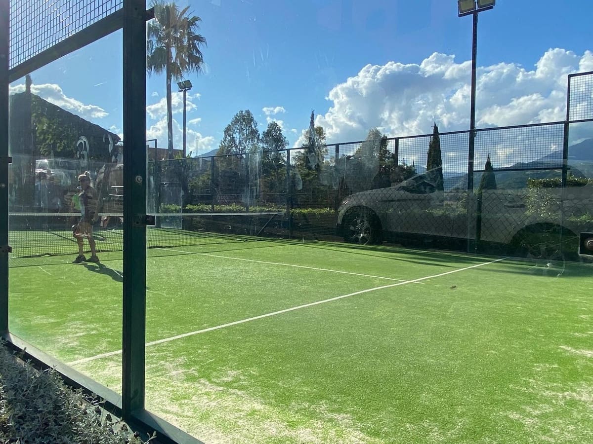 3 makuuhuone Huoneisto myytävänä paikassa Benahavis mukana uima-altaan - 519 000 € (Ref: 9340965)