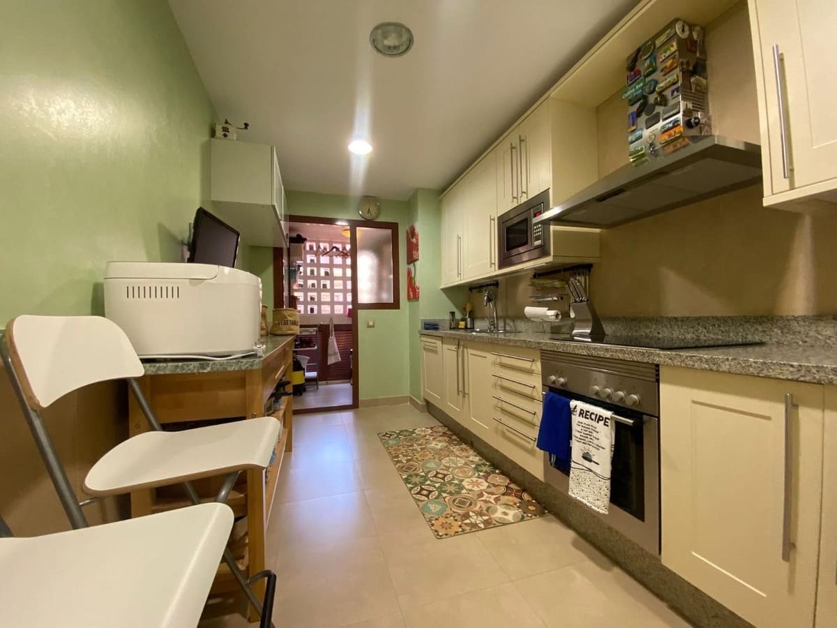 3 chambre Appartement à vendre à Benahavis avec piscine - 519 000 € (Ref: 9340965)