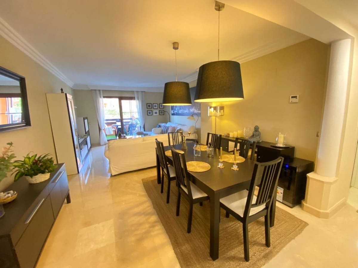 3 chambre Appartement à vendre à Benahavis avec piscine - 519 000 € (Ref: 9340965)