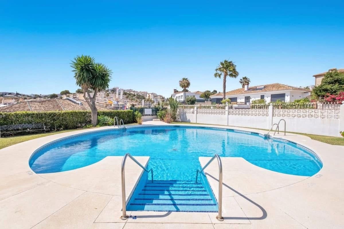 2 Zimmer Apartment zu verkaufen in Riviera del Sol mit Pool - 295.000 € (Ref: 9358898)