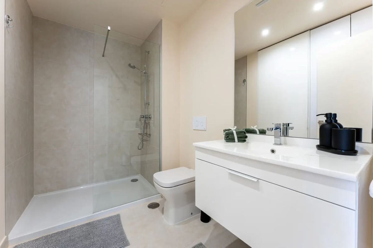 3 Zimmer Apartment zu verkaufen in La Cala de Mijas mit Pool Garage - 725.000 € (Ref: 9361969)