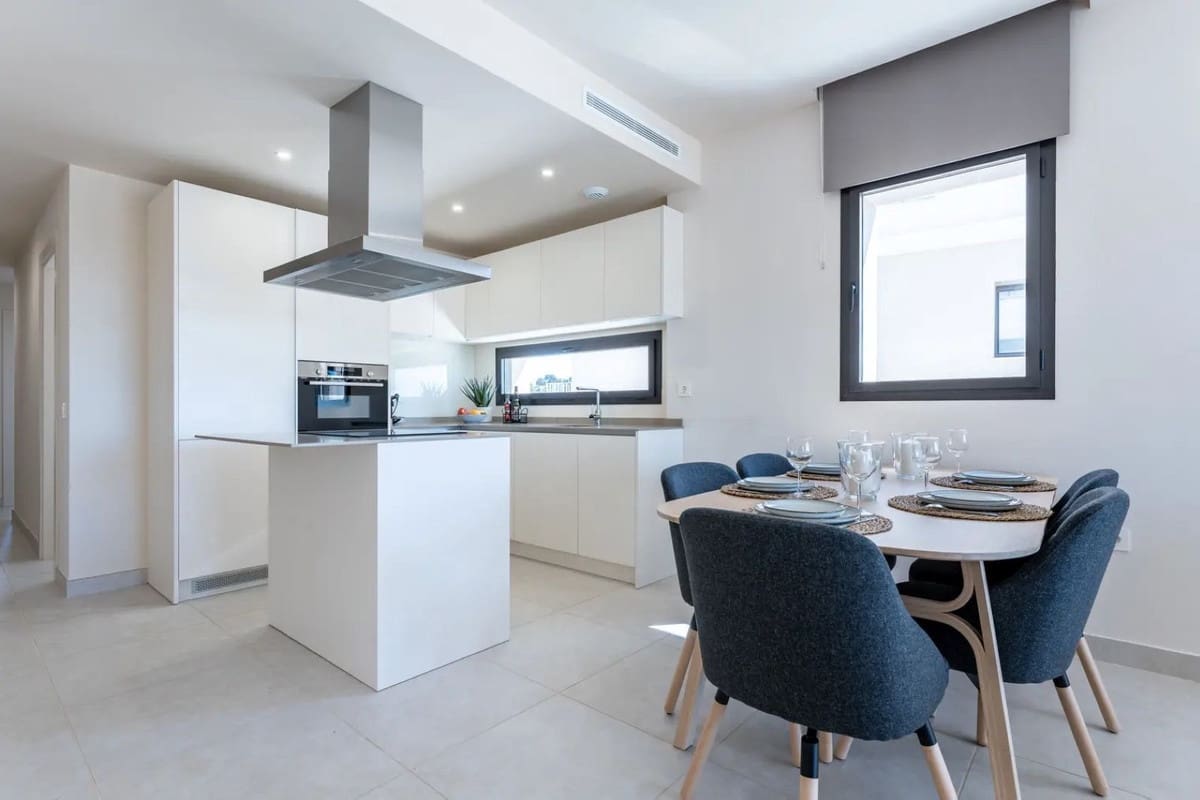 3 Zimmer Apartment zu verkaufen in La Cala de Mijas mit Pool Garage - 725.000 € (Ref: 9361969)