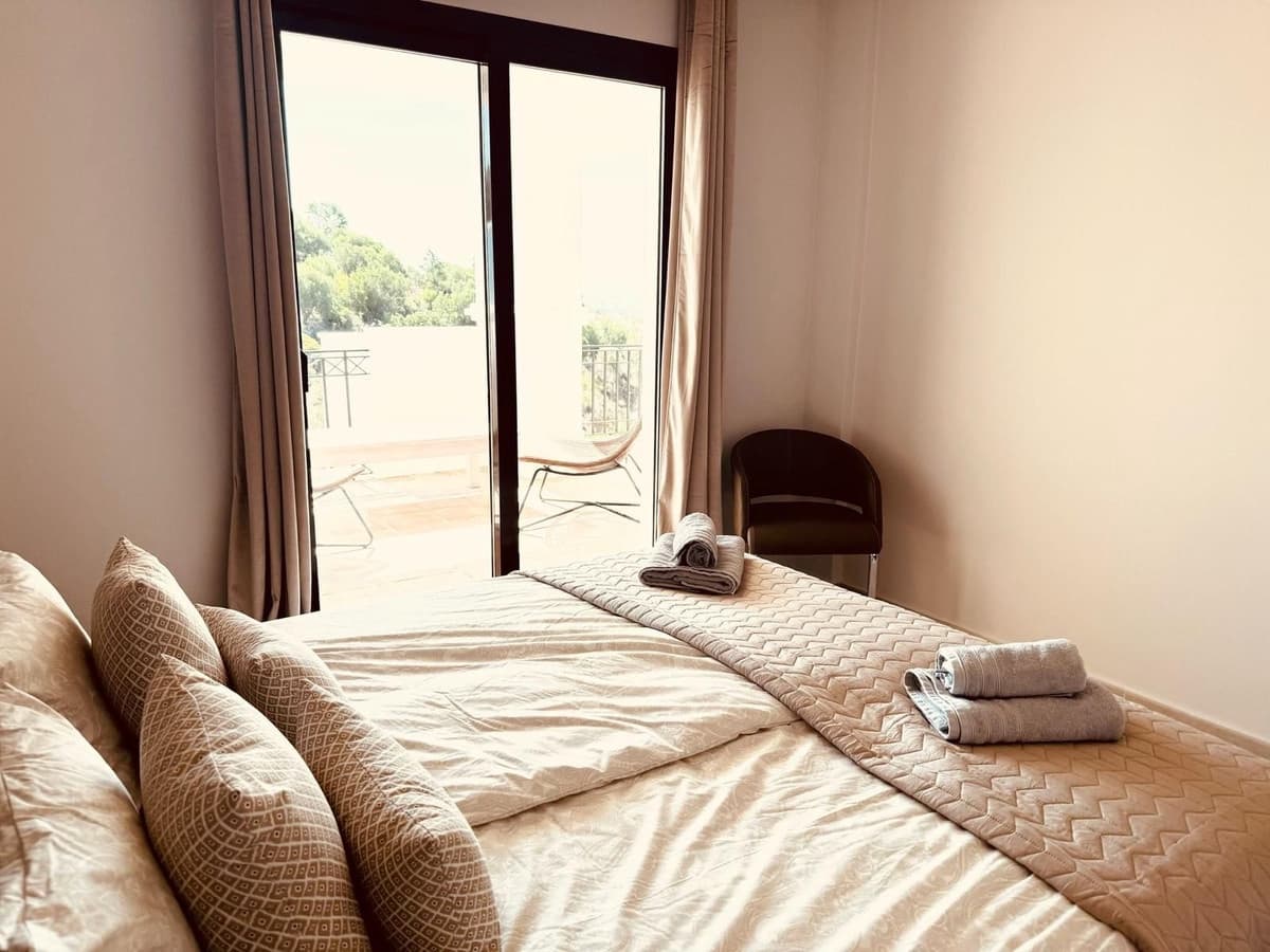 2 bedroom Apartment for sale in Marbella with pool garage - € 385,000 (Ref: 9371759)