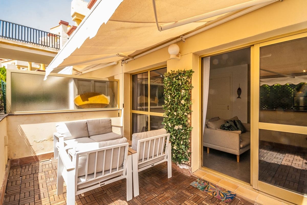Studio til salgs i Marbella med svømmebasseng - € 279 000 (Ref: 9371761)
