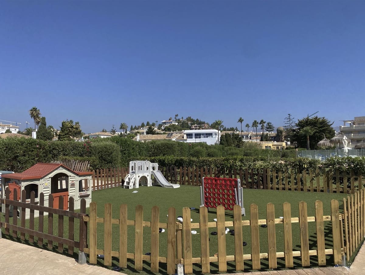 2 sovrum Lägenhet till salu i El Chaparral med pool - 399 900 € (Ref: 9374983)