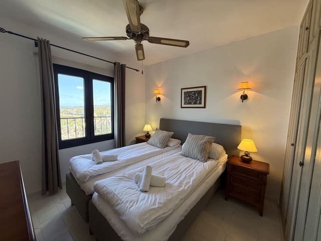 3 slaapkamer Penthouse te koop in Riviera del Sol, Mijas met zwembad - € 429.000 (Ref: 9374984)