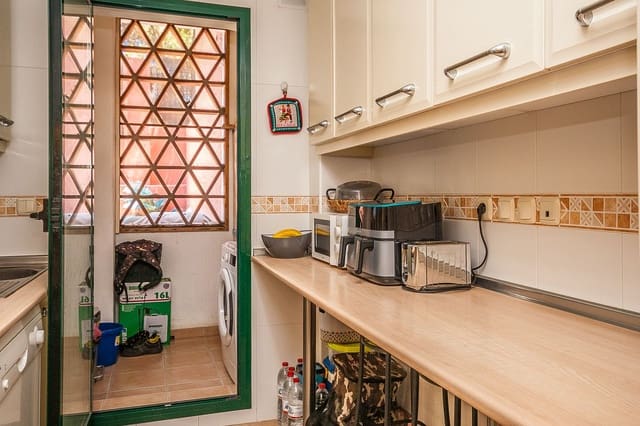 2 Zimmer Apartment zu verkaufen in Marbella mit Pool Garage - 422.000 € (Ref: 9374985)