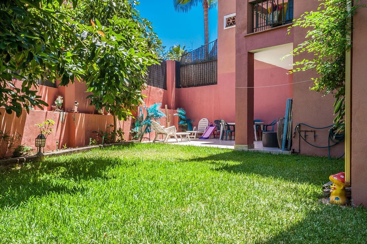 2 Zimmer Apartment zu verkaufen in Marbella mit Pool Garage - 422.000 € (Ref: 9374985)