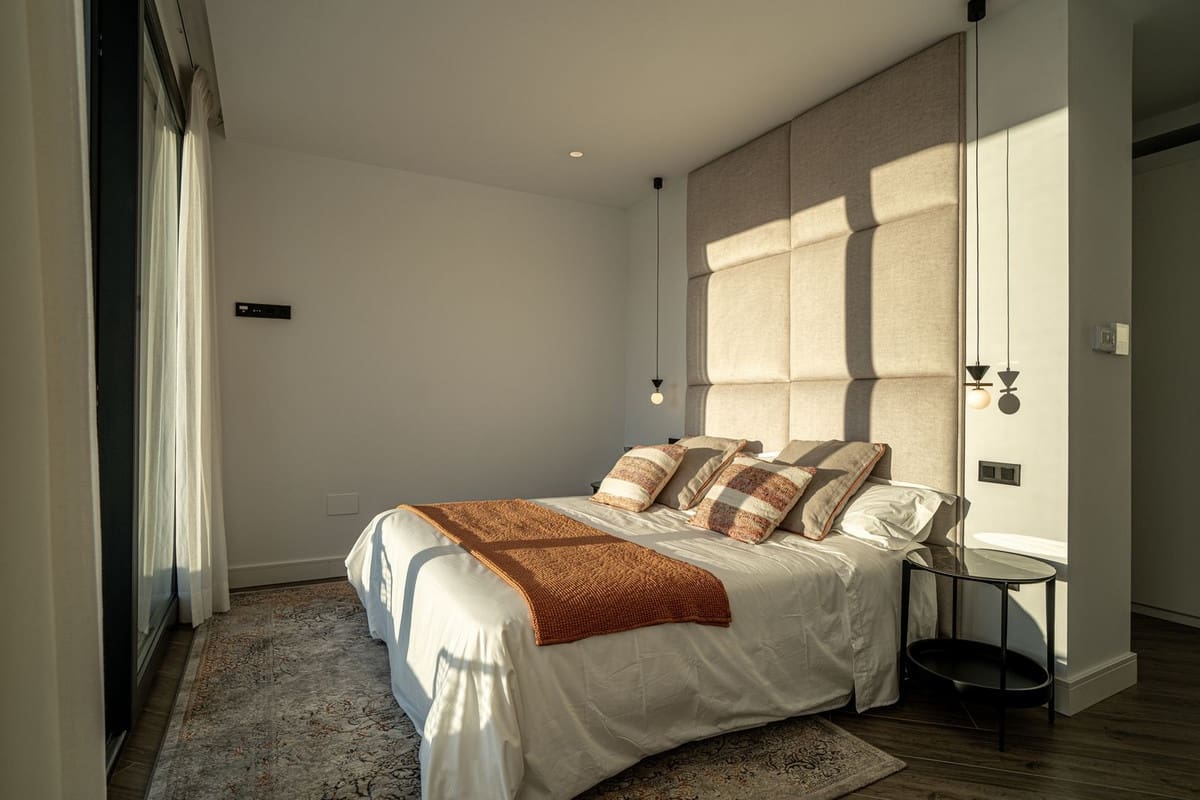 3 bedroom Villa for sale in Mijas Costa with pool garage - € 1,150,000 (Ref: 9374986)