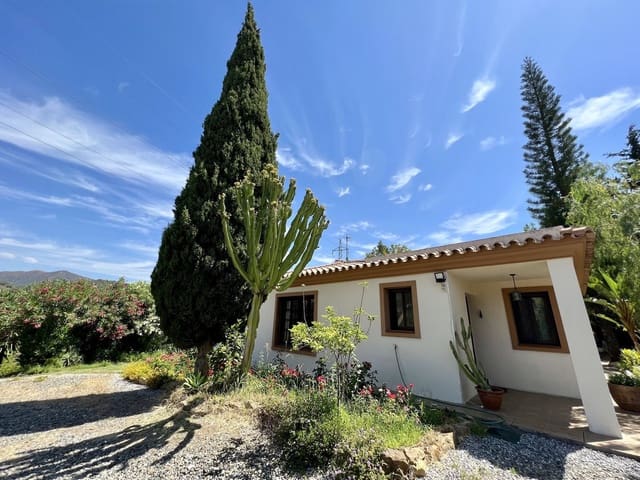2 quarto Moradia para venda em Estepona com piscina garagem - 550 000 € (Ref: 9378753)
