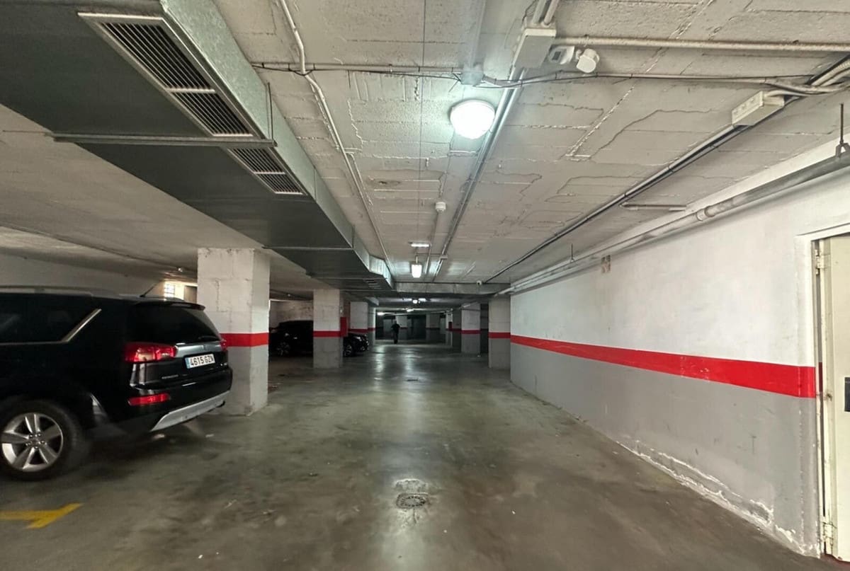 2 makuuhuone Huoneisto myytävänä paikassa Miraflores mukana uima-altaan 
autotalli - 434 000 € (Ref: 9378754)