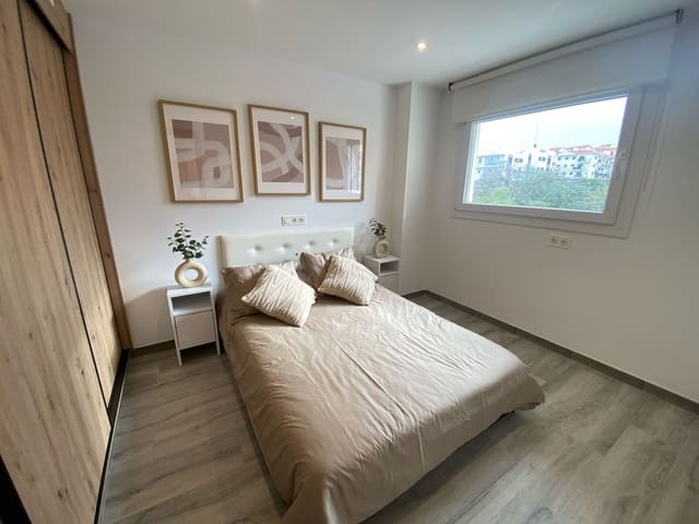3 chambre Appartement à vendre à Estepona avec piscine - 408 300 € (Ref: 9378755)