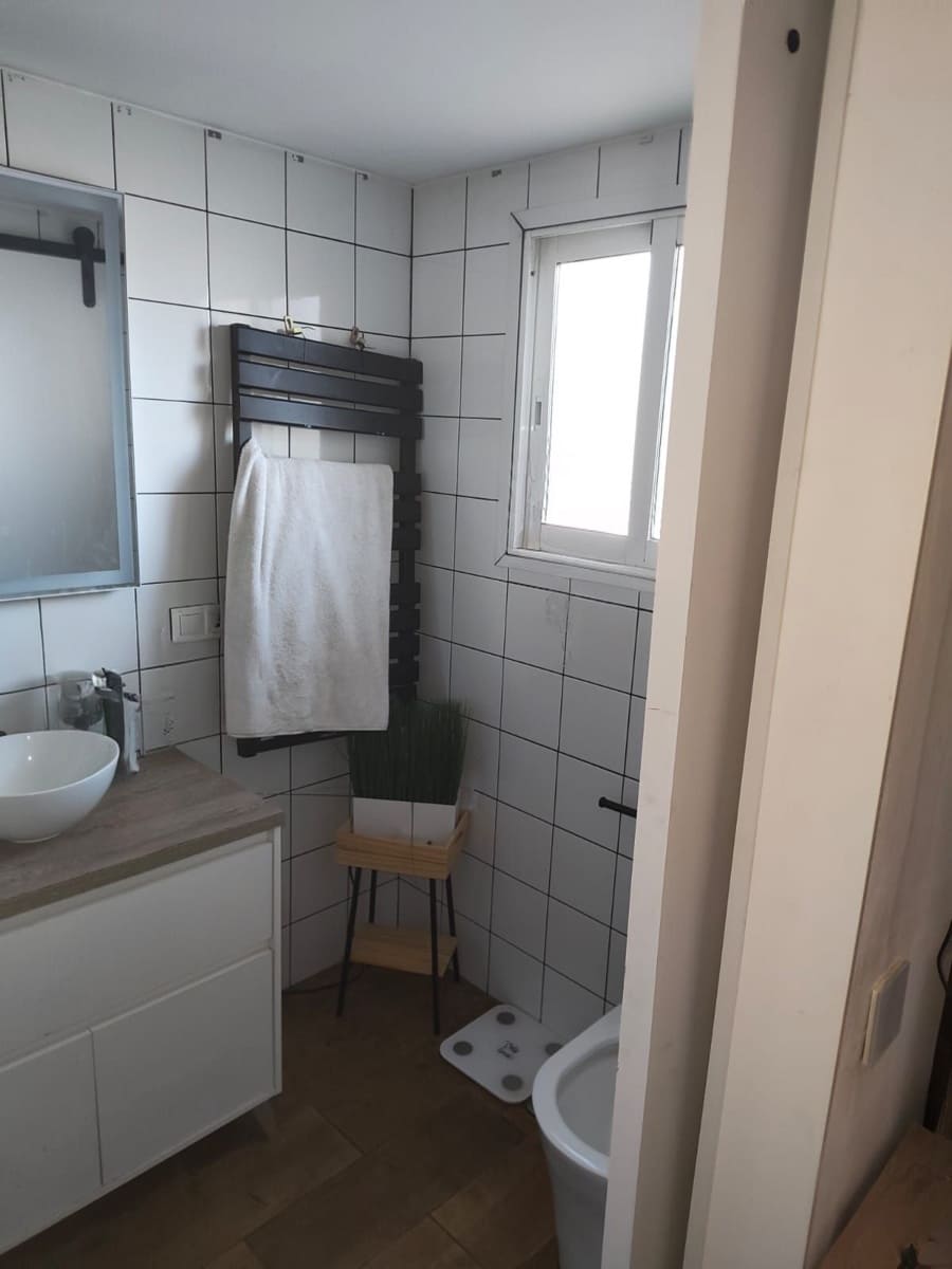 2 makuuhuone Omakotitalo myytävänä paikassa La Cala de Mijas mukana uima-altaan - 425 000 € (Ref: 9378756)