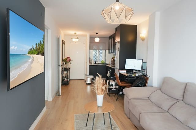 2 Zimmer Apartment zu verkaufen in Marbella mit Pool - 380.000 € (Ref: 9382374)