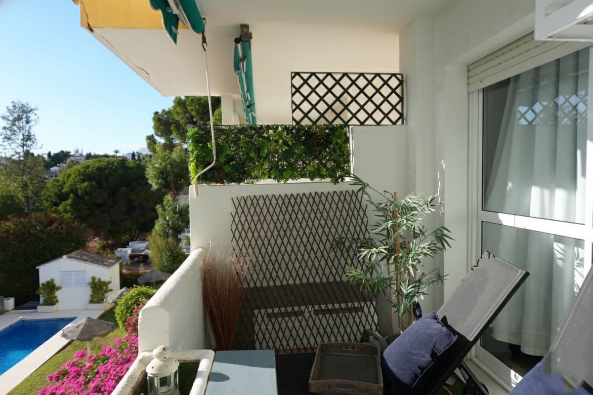 2 sovrum Lägenhet till salu i Marbella med pool - 329 000 € (Ref: 9382374)