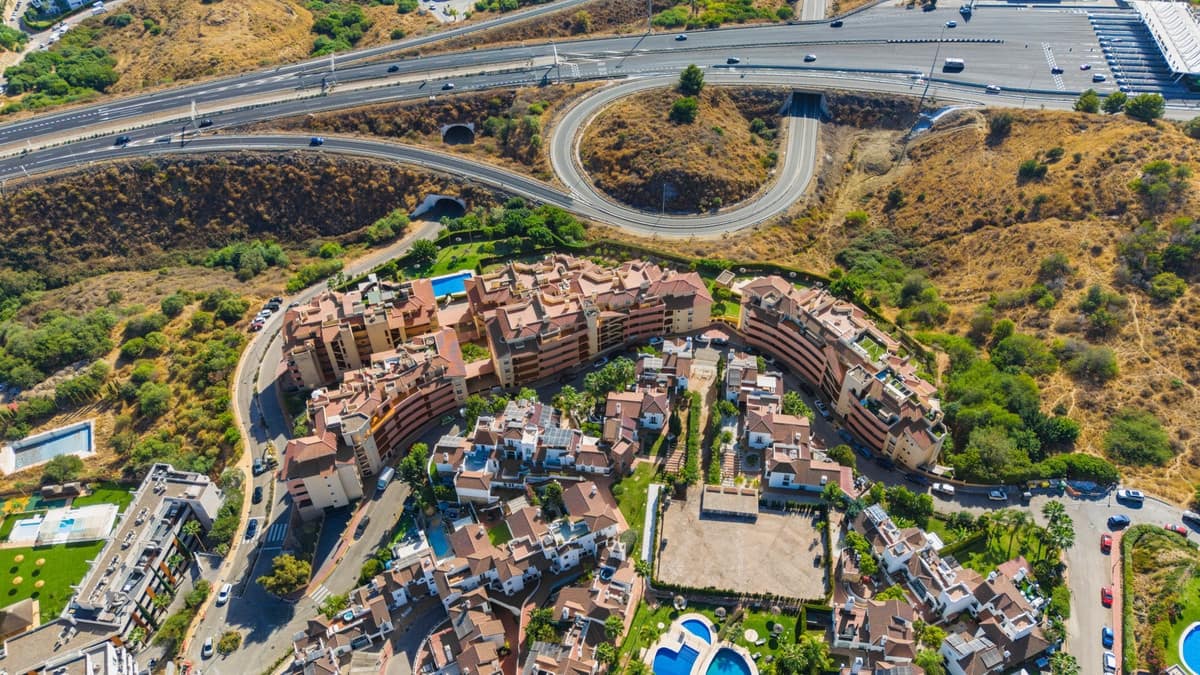 2 Zimmer Apartment zu verkaufen in Riviera del Sol mit Pool Garage - 449.000 € (Ref: 9382375)