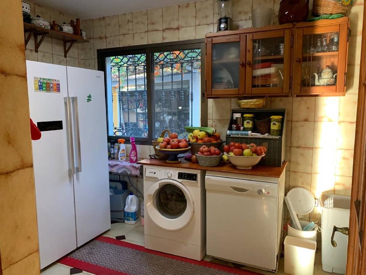 4 Zimmer Villa zu verkaufen in Mijas Costa mit Pool Garage - 768.500 € (Ref: 9382376)