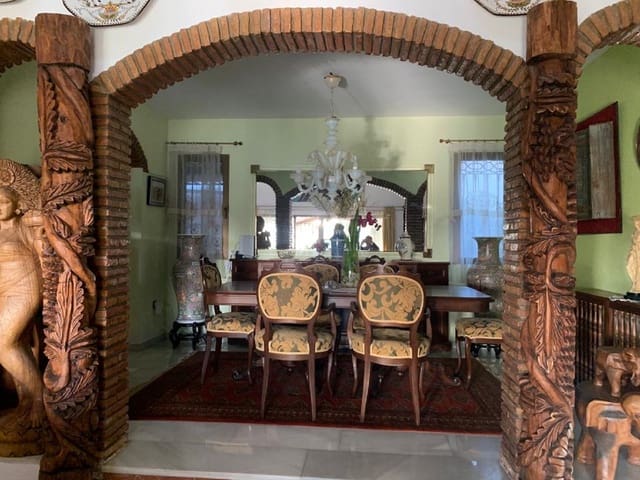 4 Zimmer Villa zu verkaufen in Mijas Costa, Mijas mit Pool Garage - 768.500 € (Ref: 9382376)