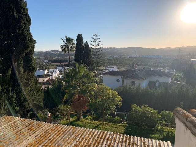 4 Zimmer Villa zu verkaufen in Mijas Costa, Mijas mit Pool Garage - 768.500 € (Ref: 9382376)