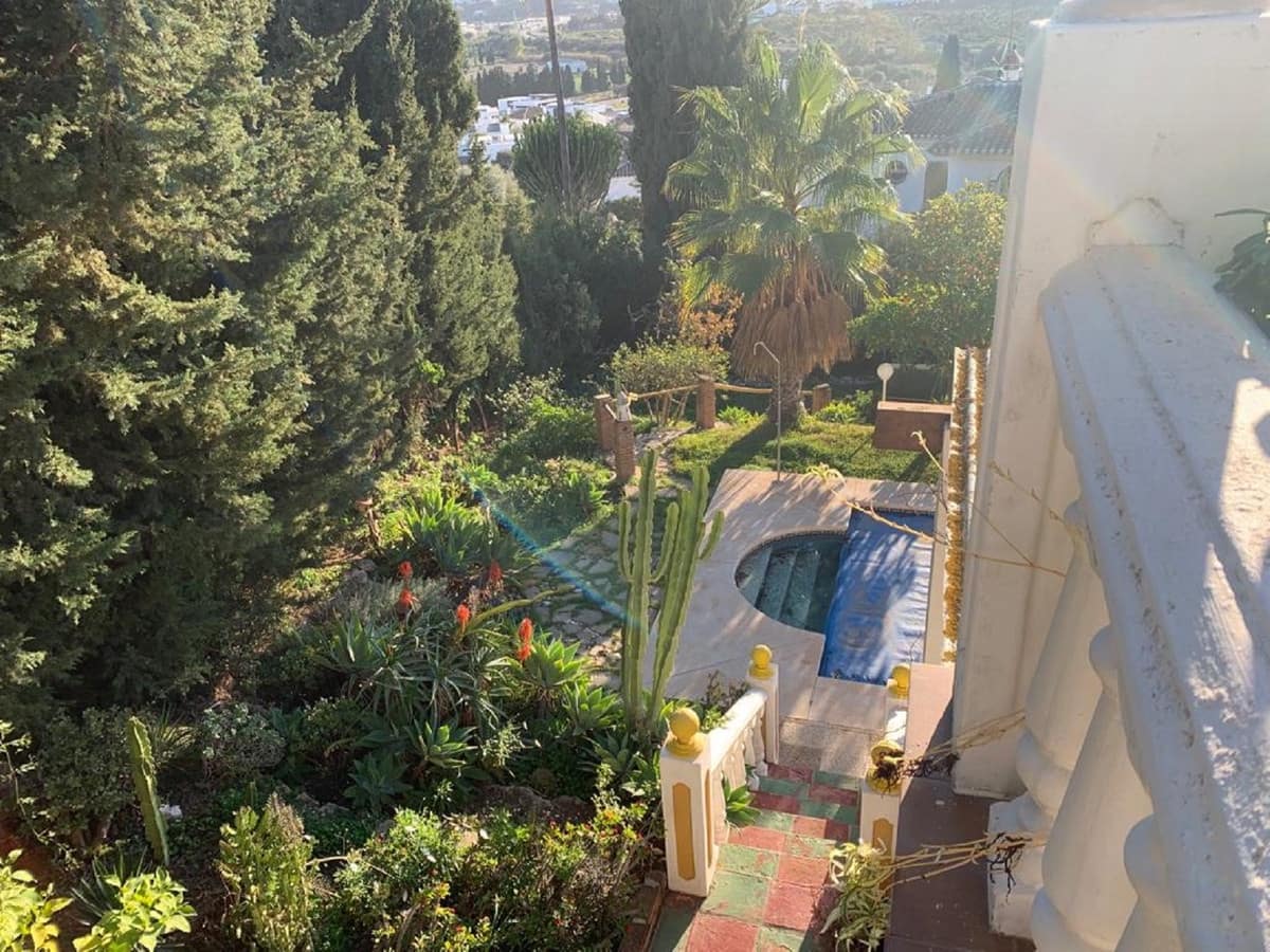 4 Zimmer Villa zu verkaufen in Mijas Costa mit Pool Garage - 768.500 € (Ref: 9382376)