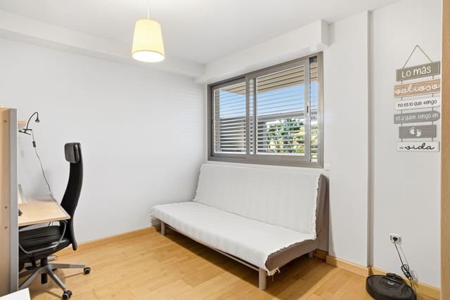 3 makuuhuone Kattohuoneisto myytävänä paikassa La Cala de Mijas, Mijas mukana uima-altaan 
autotalli - 435 000 € (Ref: 9382381)