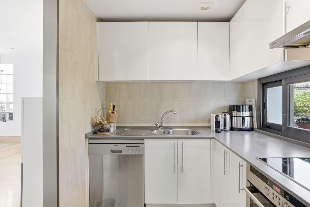 3 makuuhuone Kattohuoneisto myytävänä paikassa La Cala de Mijas mukana uima-altaan 
autotalli - 435 000 € (Ref: 9382381)