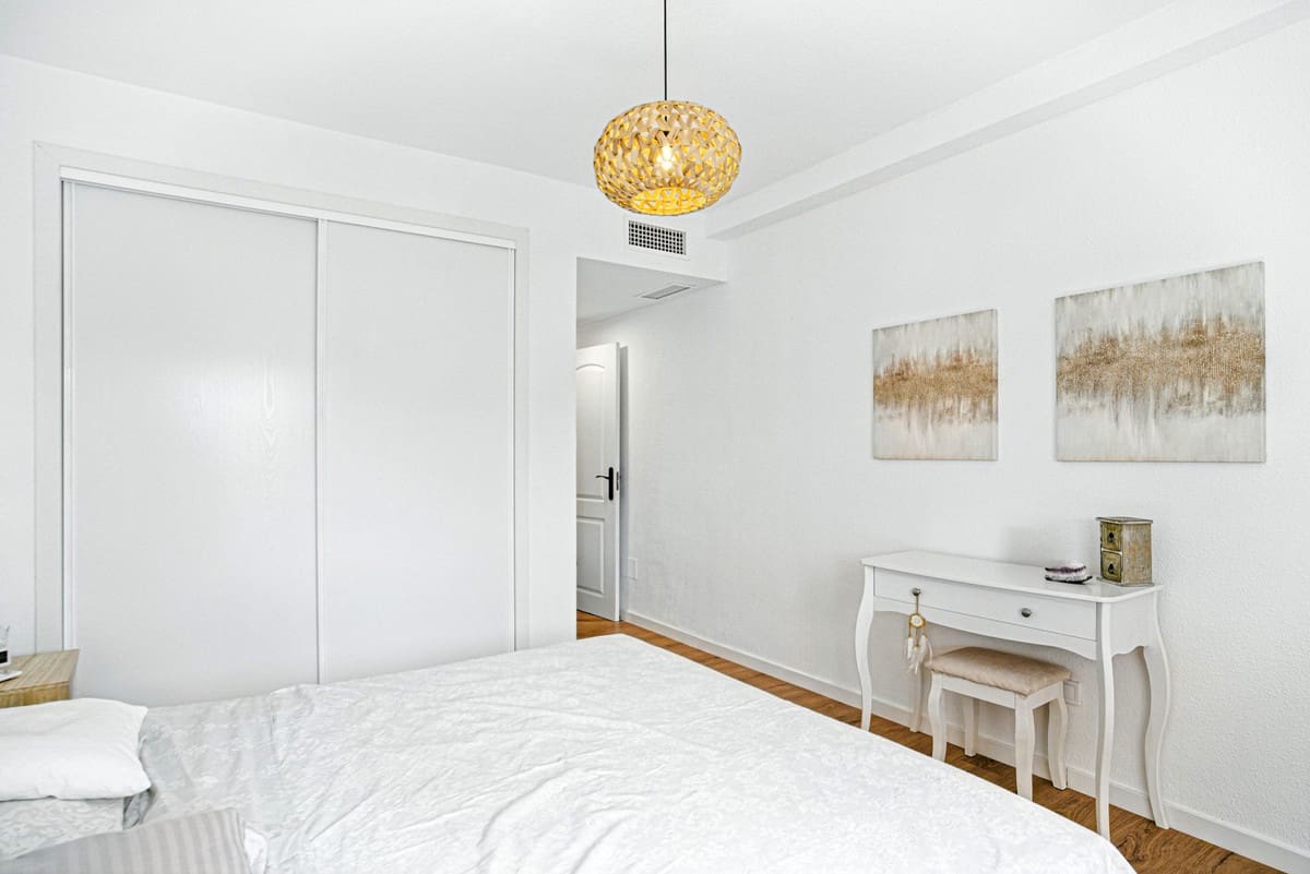 2 bedroom Apartment for sale in Marbella with pool garage - € 399,000 (Ref: 9385159)