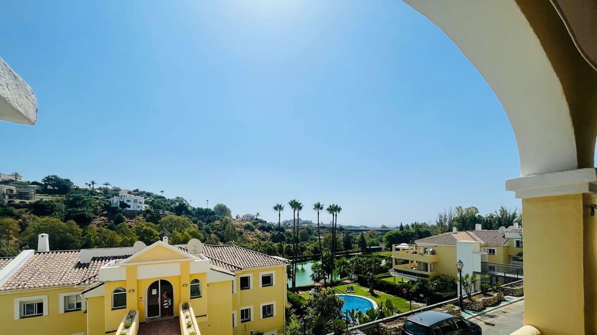 1 slaapkamer Appartement te koop in Fuengirola met zwembad garage - € 259.000 (Ref: 9390199)