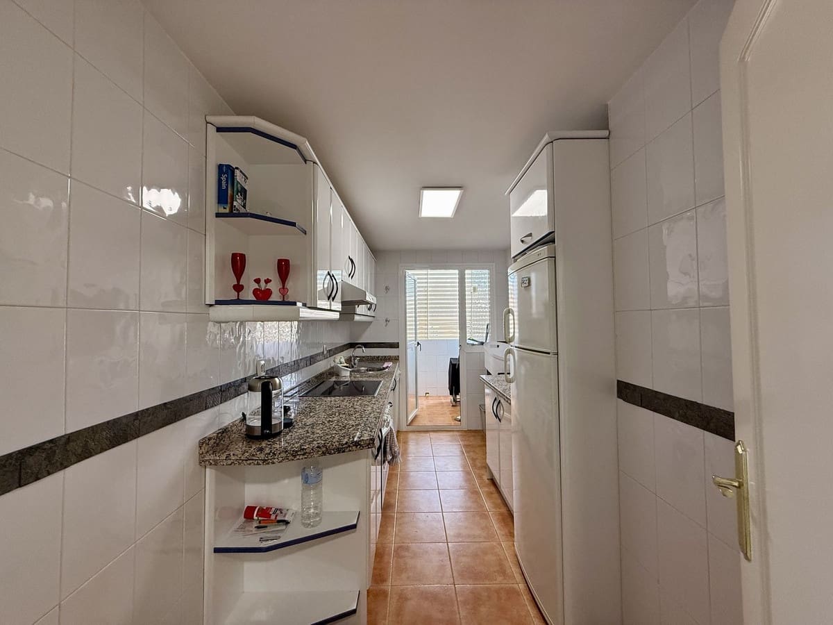 Apartamento de 2 habitaciones en La Cala de Mijas en venta con piscina garaje - 380.000 € (Ref: 9402489)