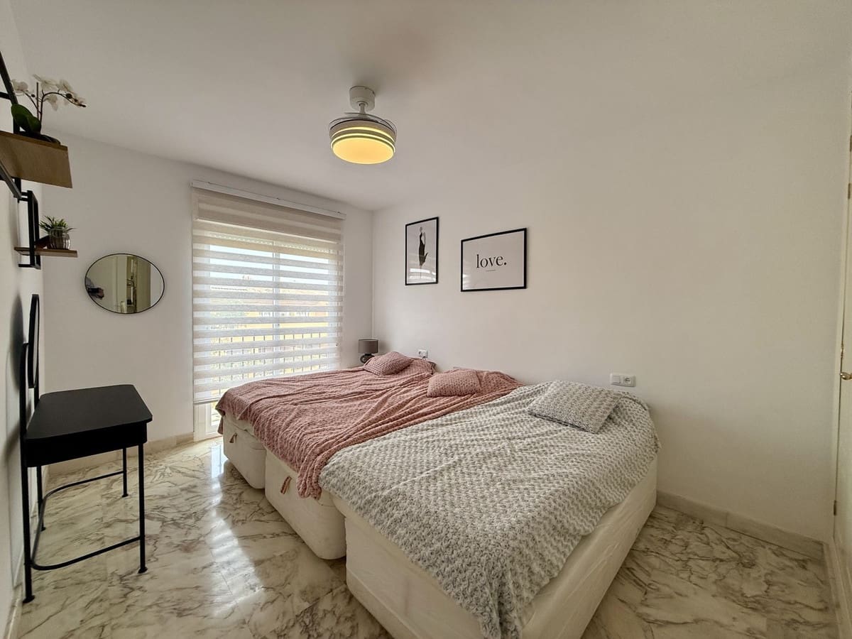 Apartamento de 2 habitaciones en La Cala de Mijas en venta con piscina garaje - 380.000 € (Ref: 9402489)