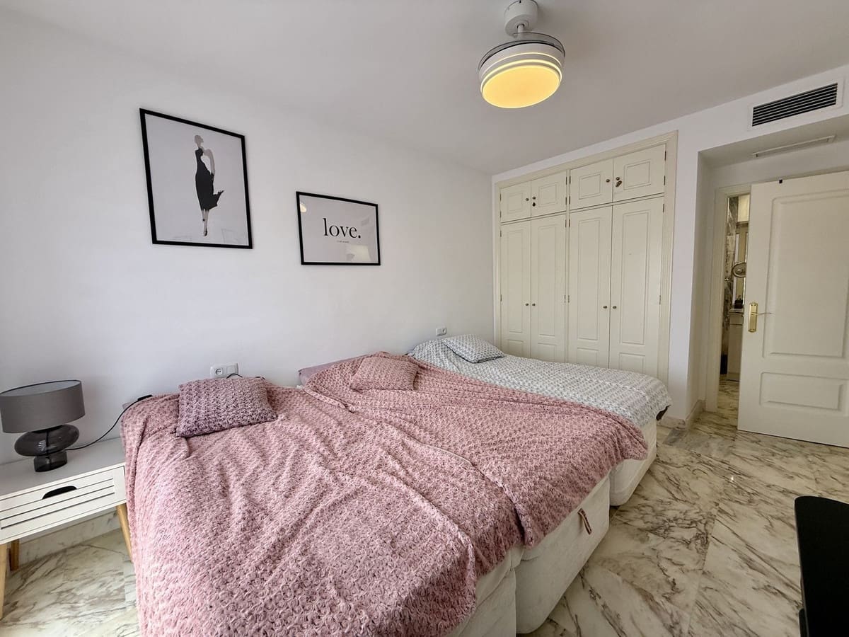 Apartamento de 2 habitaciones en La Cala de Mijas en venta con piscina garaje - 380.000 € (Ref: 9402489)