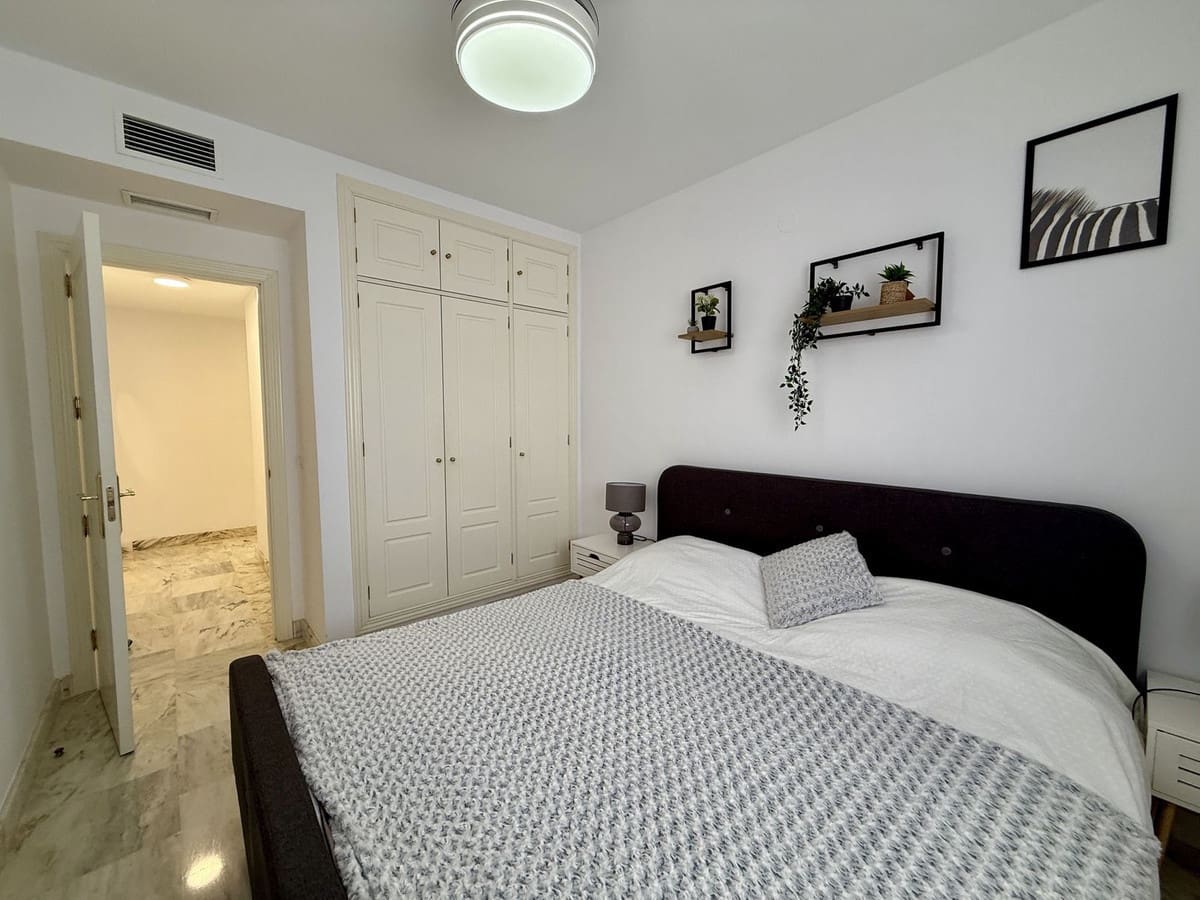 Apartamento de 2 habitaciones en La Cala de Mijas en venta con piscina garaje - 380.000 € (Ref: 9402489)
