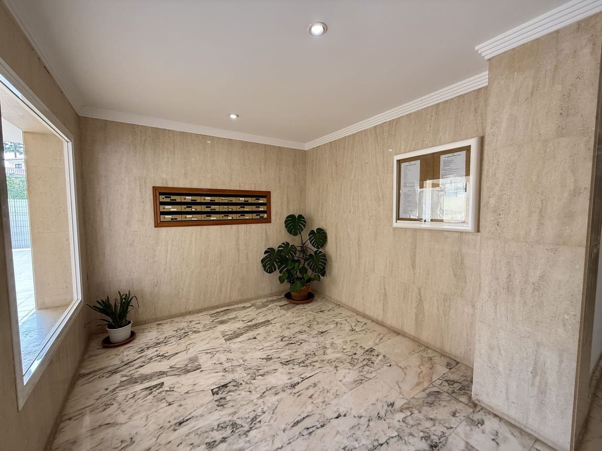 Apartamento de 2 habitaciones en La Cala de Mijas en venta con piscina garaje - 380.000 € (Ref: 9402489)