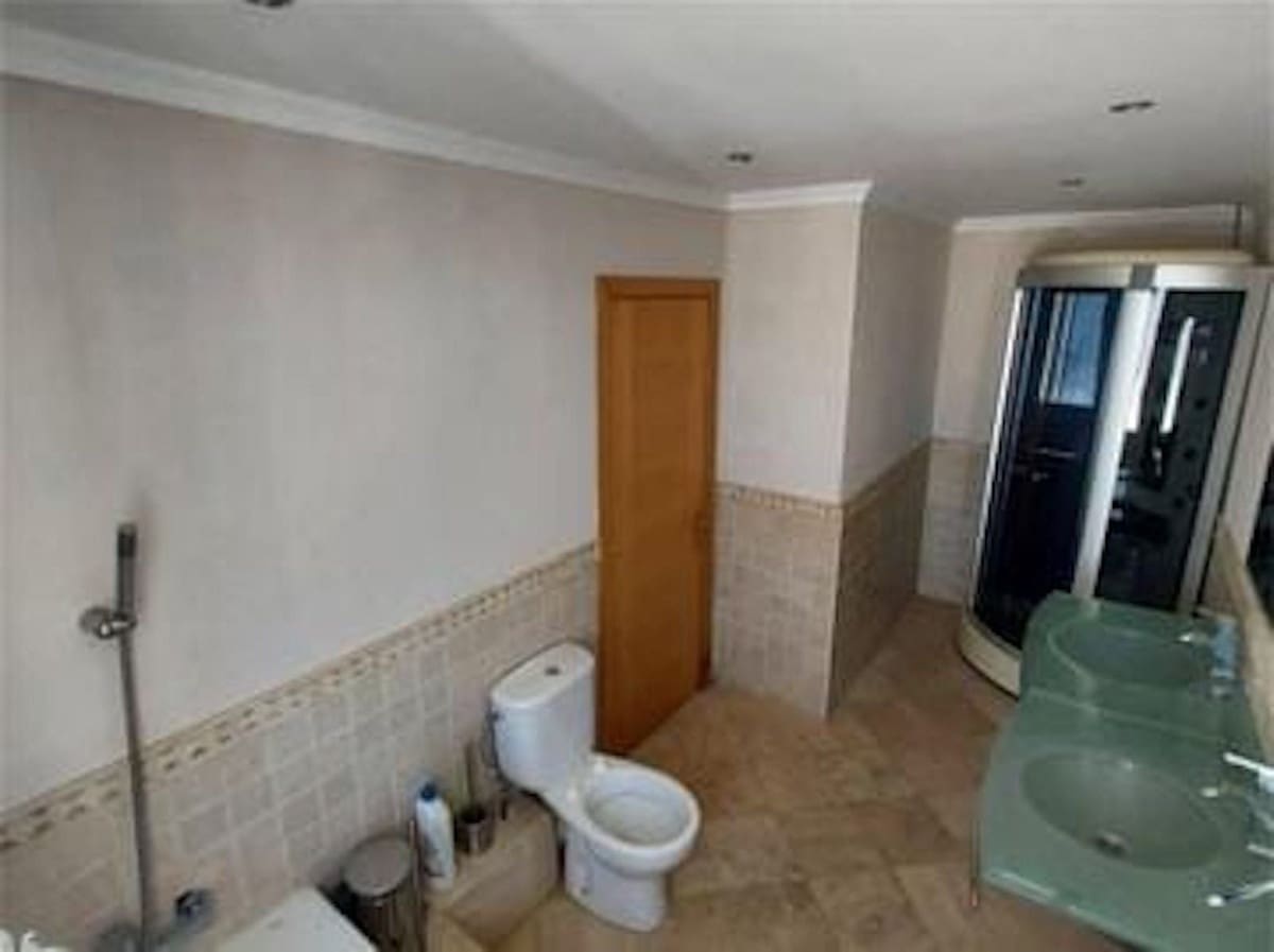 5 bedroom Villa for sale in Mijas Costa with pool garage - € 525,000 (Ref: 9402490)