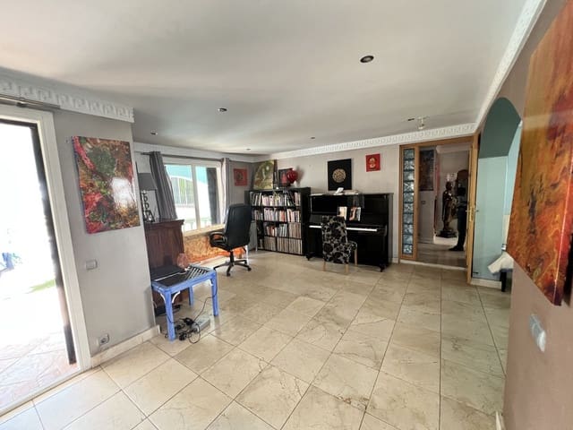 5 quarto Moradia para venda em Mijas Costa, Mijas com piscina garagem - 525 000 € (Ref: 9402490)