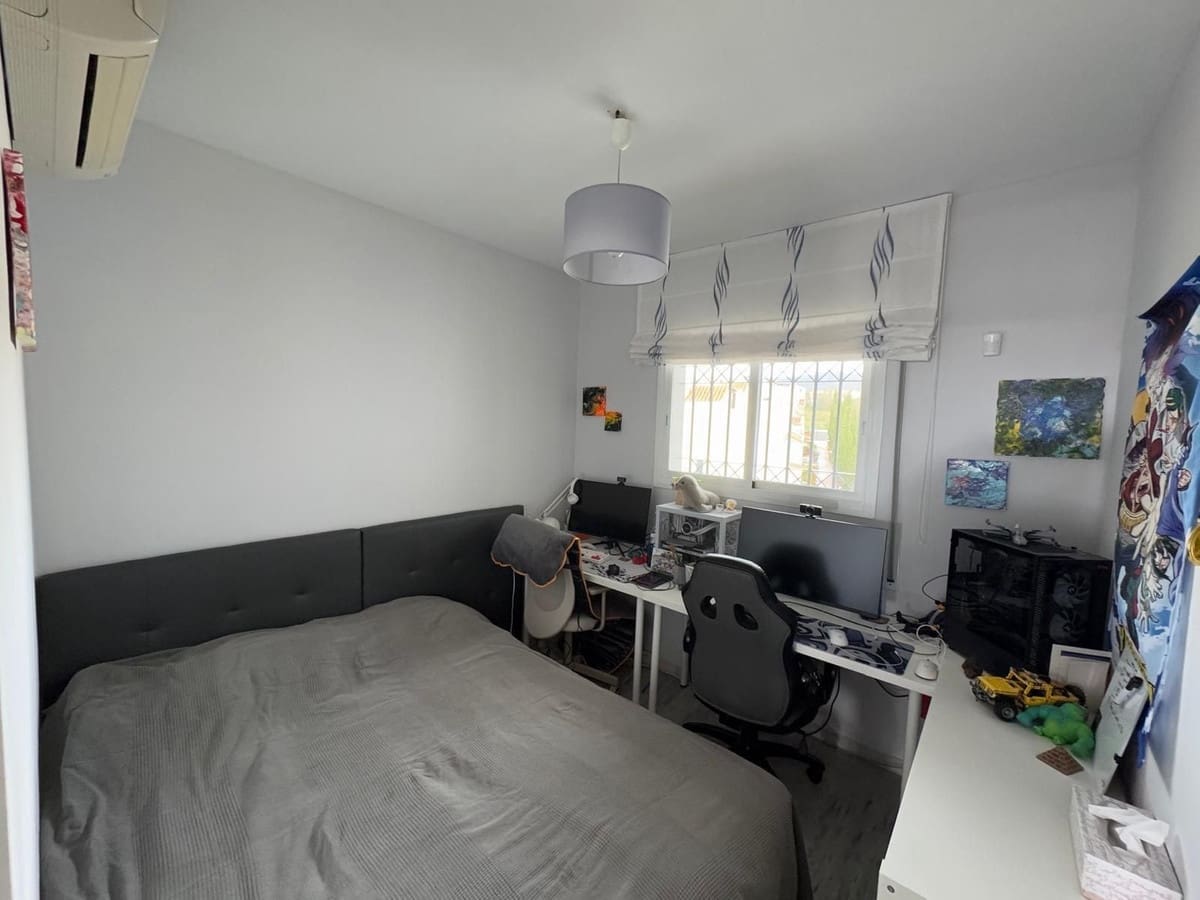 2 Zimmer Apartment zu verkaufen in Calahonda mit Pool Garage - 350.000 € (Ref: 9402491)