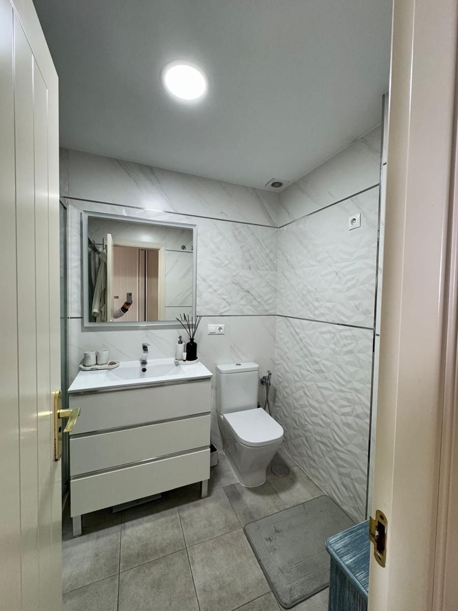 2 Zimmer Apartment zu verkaufen in Calahonda mit Pool Garage - 350.000 € (Ref: 9402491)