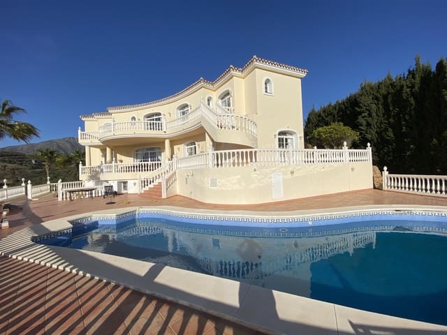 5 sovrum Villa till salu i Mijas Costa, Mijas med pool garage - 1 100 000 € (Ref: 9402492)