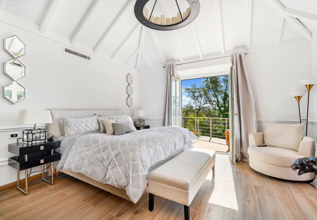 Chalet de 6 habitaciones en Marbella en venta con piscina garaje - 5.400.000 € (Ref: 9402495)