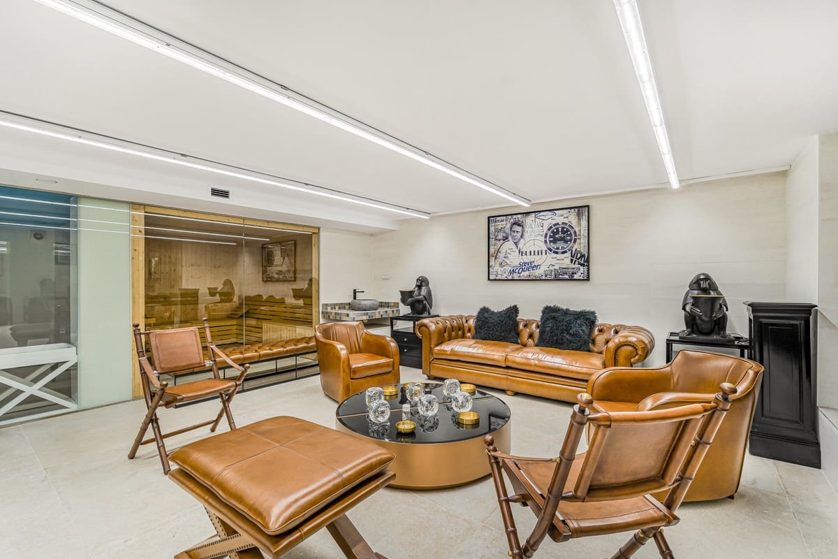 Chalet de 6 habitaciones en Marbella en venta con piscina garaje - 5.400.000 € (Ref: 9402495)