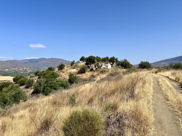 Building Plot for sale in La Cala de Mijas, Mijas - € 385,000 (Ref: 9402496)
