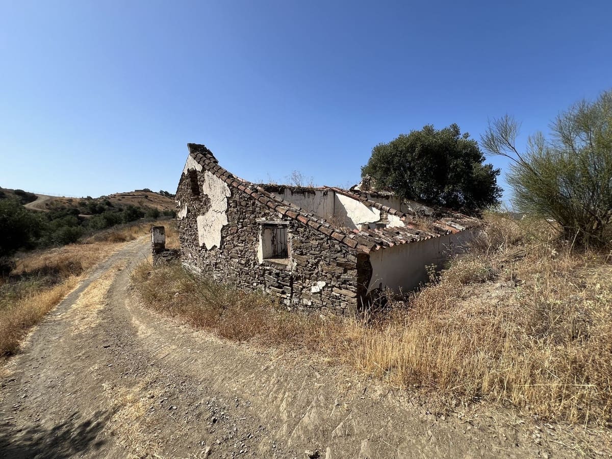 Building Plot for sale in La Cala de Mijas - € 385,000 (Ref: 9402496)