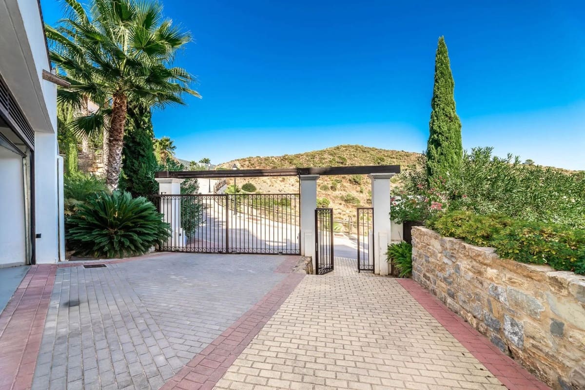 5 slaapkamer Villa te koop in Benahavis met zwembad garage - € 1.595.000 (Ref: 9402500)