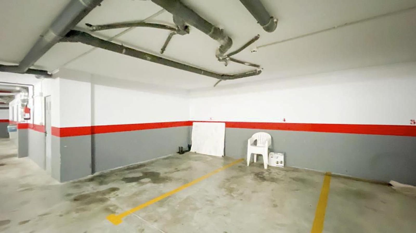 2 soverom Leilighet til salgs i Calahonda med svømmebasseng garasje - € 256 000 (Ref: 9406269)