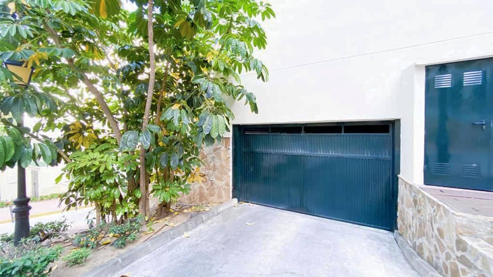 2 soverom Leilighet til salgs i Calahonda med svømmebasseng garasje - € 256 000 (Ref: 9406269)