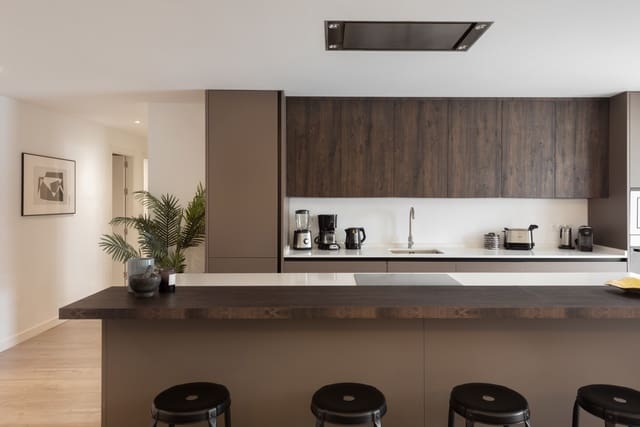 Apartamento de 3 habitaciones en Marbella en venta con piscina garaje - 598.000 € (Ref: 9413653)