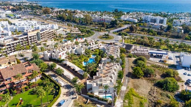 5 soverom Hus til salgs i Cancelada, Estepona med svømmebasseng garasje - € 875 000 (Ref: 9413659)