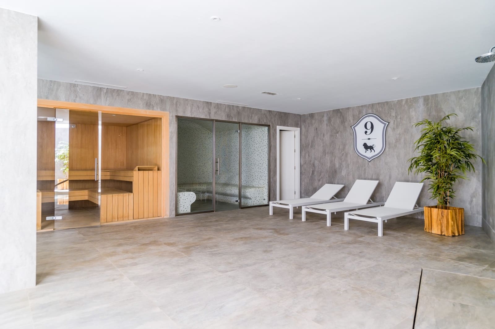 2 bedroom Apartment for sale in Marbella with pool garage - € 1,420,000 (Ref: 9413660)