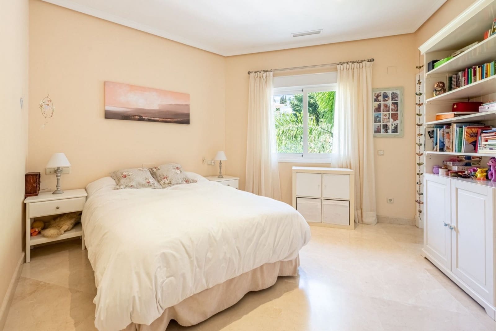 6 quarto Moradia para venda em Benahavis com piscina garagem - 2 689 000 € (Ref: 9413661)